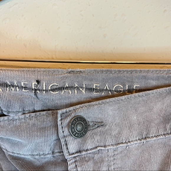 American Eagle Women’s Plus Size Corduroy Grey Mom Pants Sz 20 NWT - Picture 10 of 10